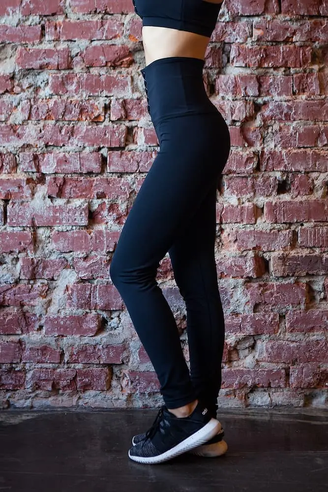 Спортивные леггинсы Black Corset вид сбоку